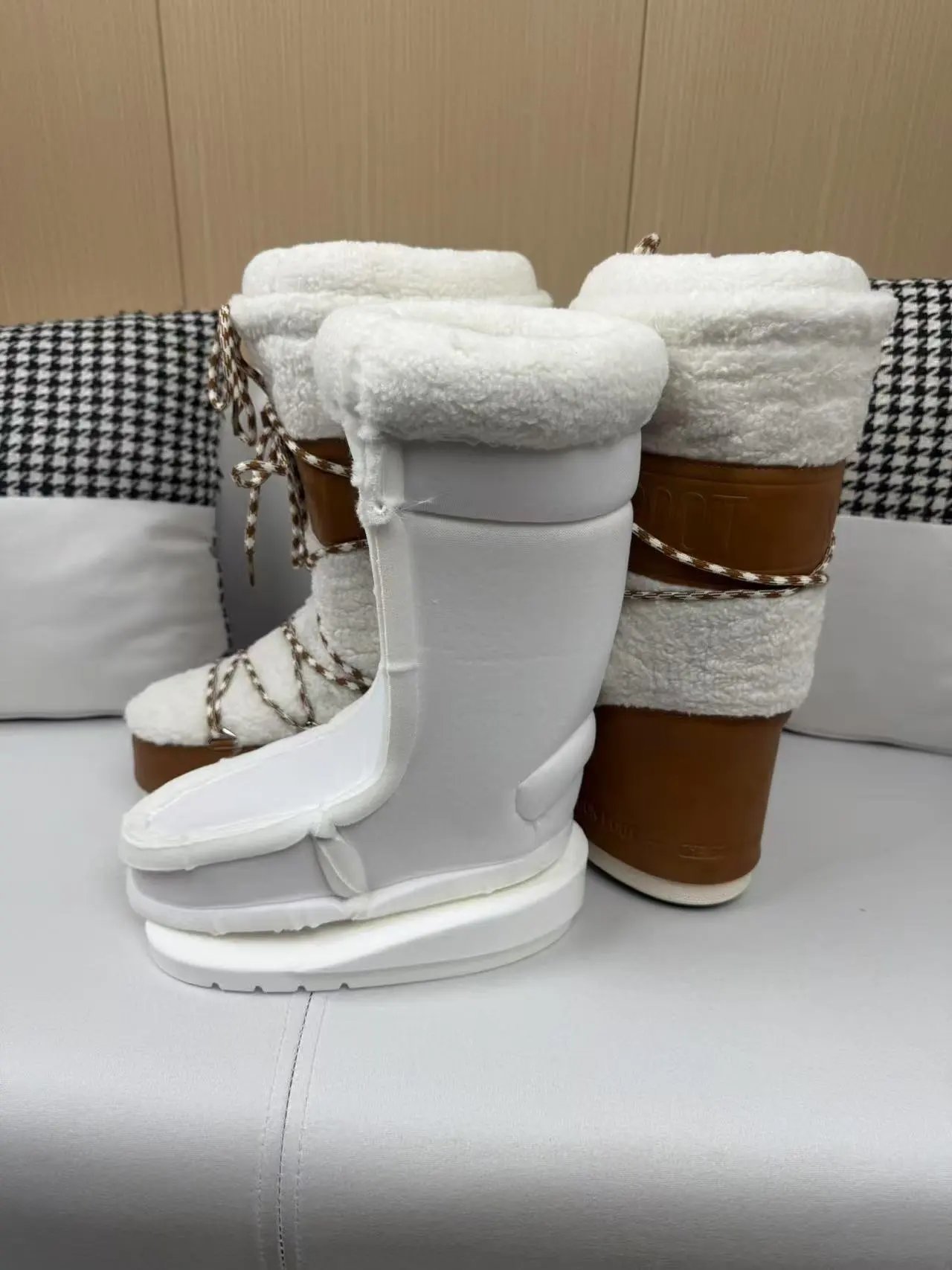 Design Moon Boot Shearling Wrap Boots White and Brown Snow Boots - 13