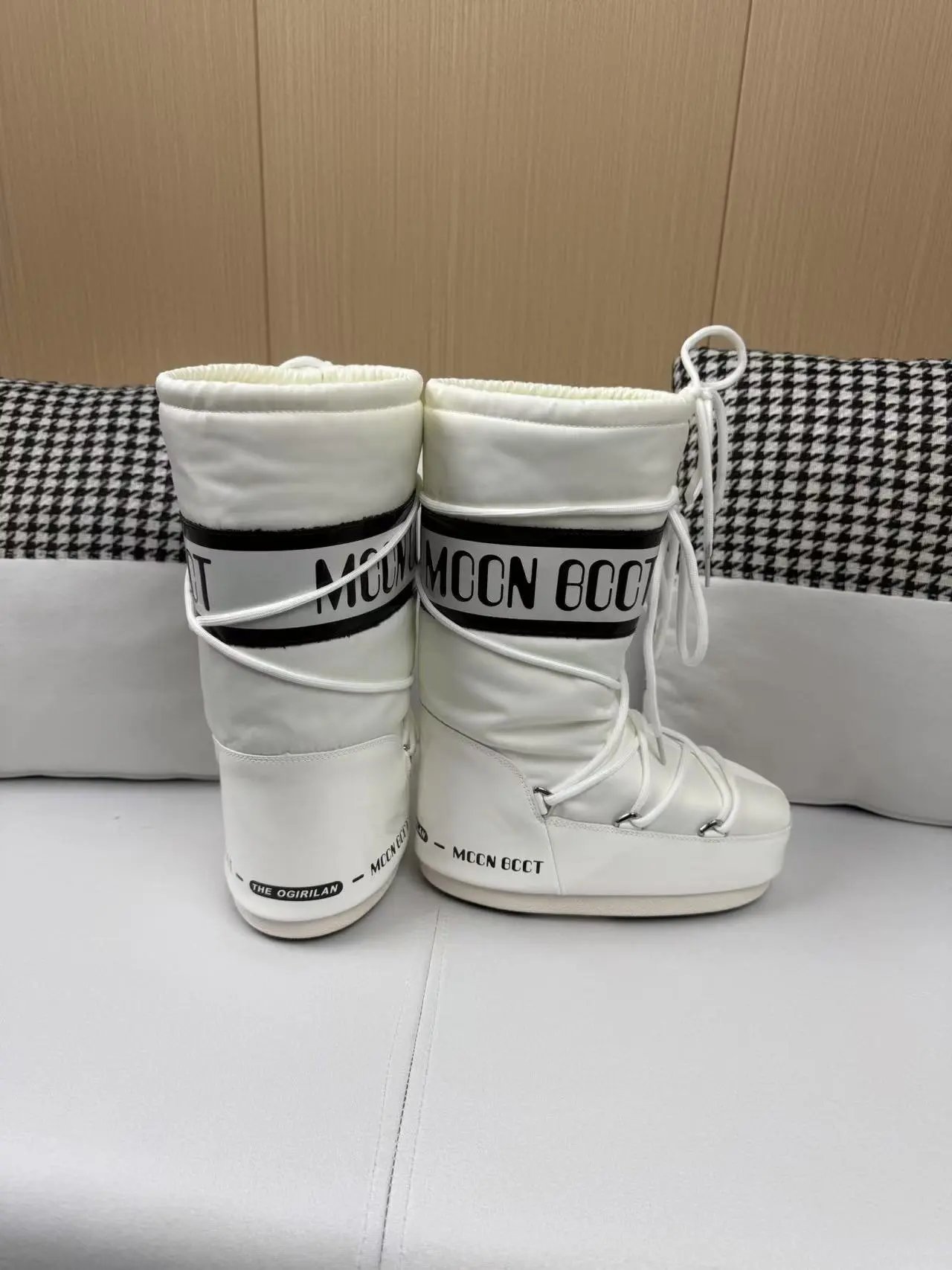Design Moon Boot Shearling Wrap Boots White and Brown Snow Boots - 21