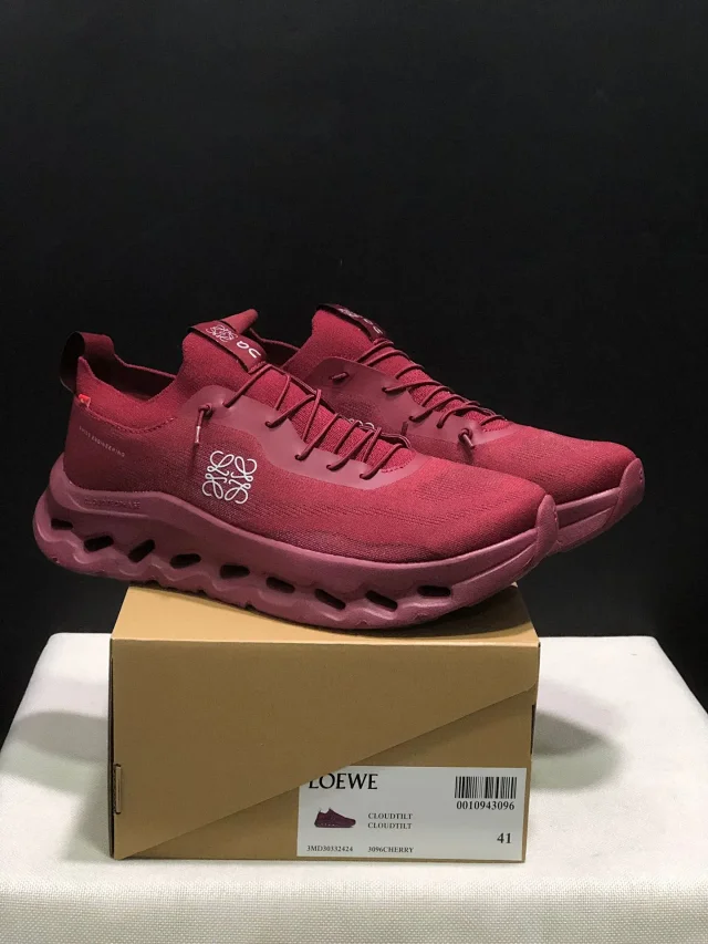 Loewe Sneakers Cloudtilt knit with perforated sole product detail image 17