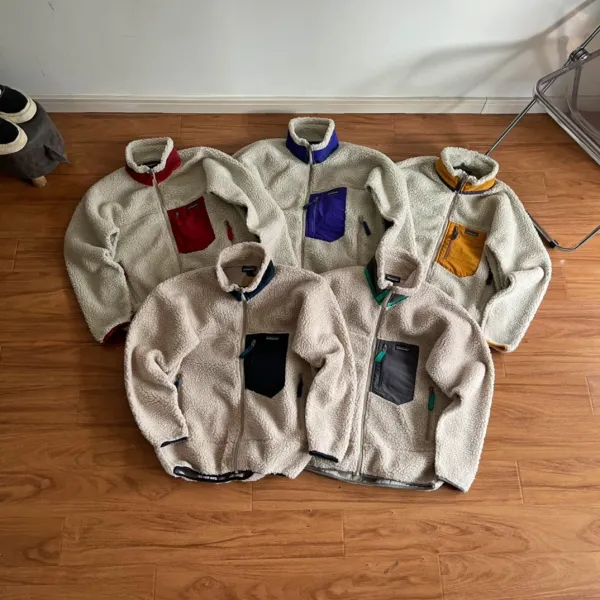 Patagonia Better Sweater Fleece Jacket Beige with Forest Green Accents Outerwear - 4