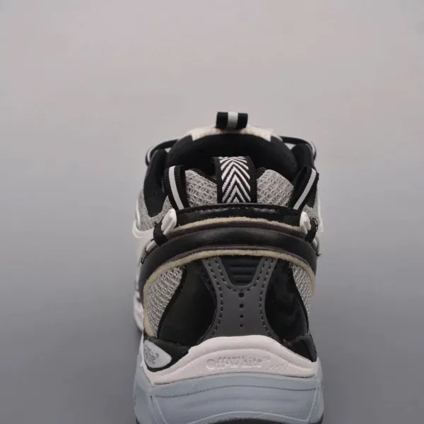 Off-White x Nike ZoomX Vista Lite Black / White / Gray Sneakers Chunky Sneakers - 7