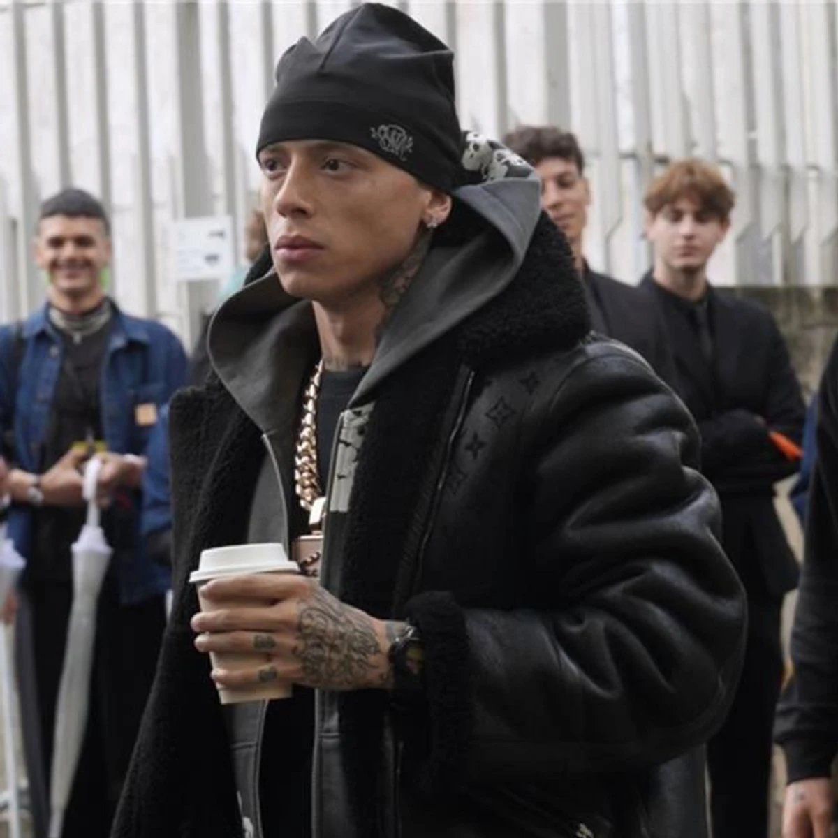 Fashion warm knitted hat 5
