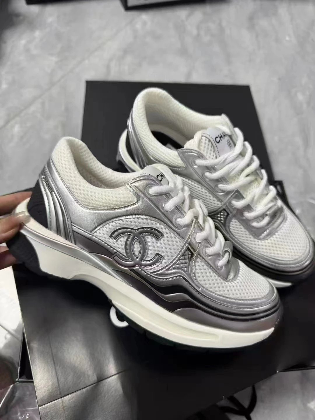 Unbranded Sneakers High-Top Mesh Panel with Shark-Tooth Midsole image 5