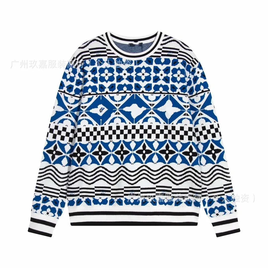 Blue and White Patte