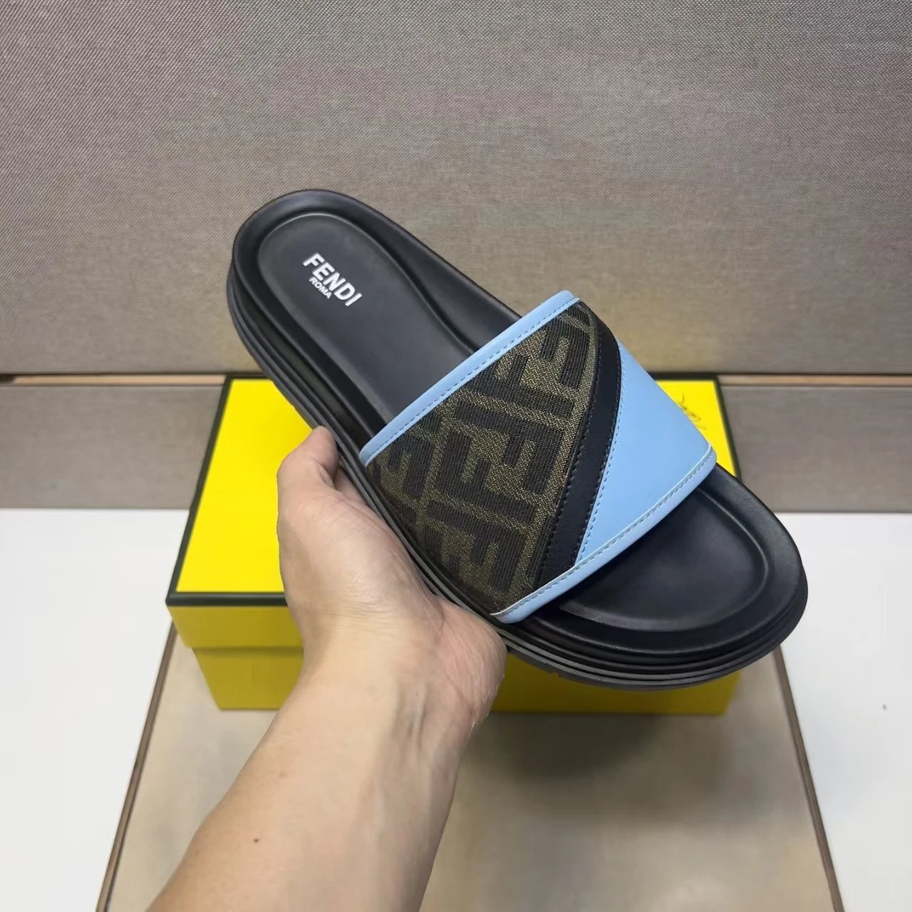 Fendi Slippers Cross-Strap FF Motif Slides — Blue word drag
