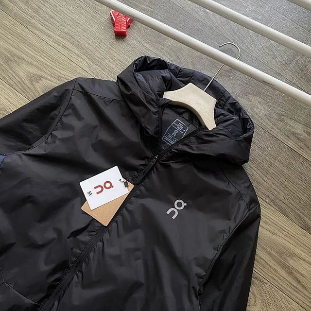 On Jackets Hooded colour-block zip jacket product detail image 7