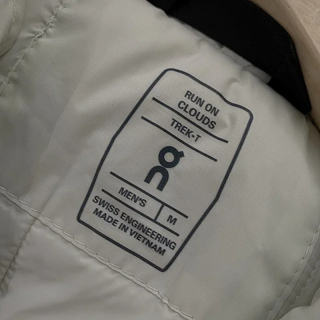 On Jackets Hooded colour-block zip jacket product detail image 11