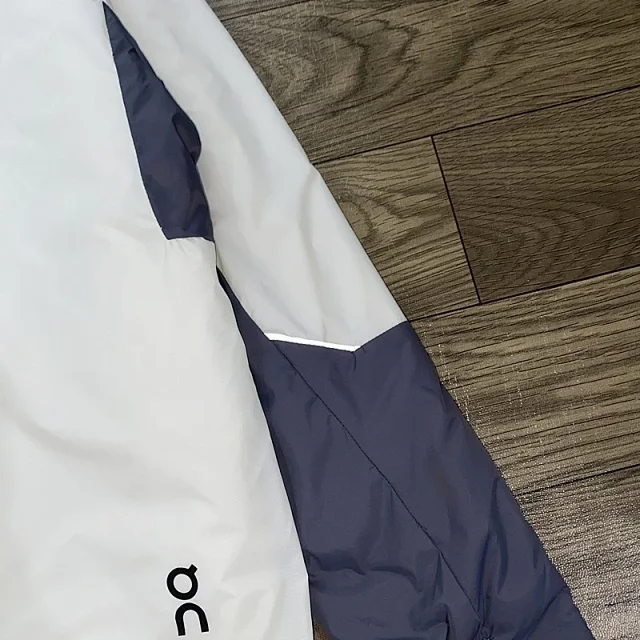 On Jackets Hooded colour-block zip jacket product detail image 20