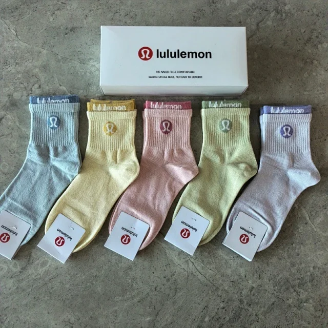 lululemon Socks Logo Crew Multipack product detail image 12