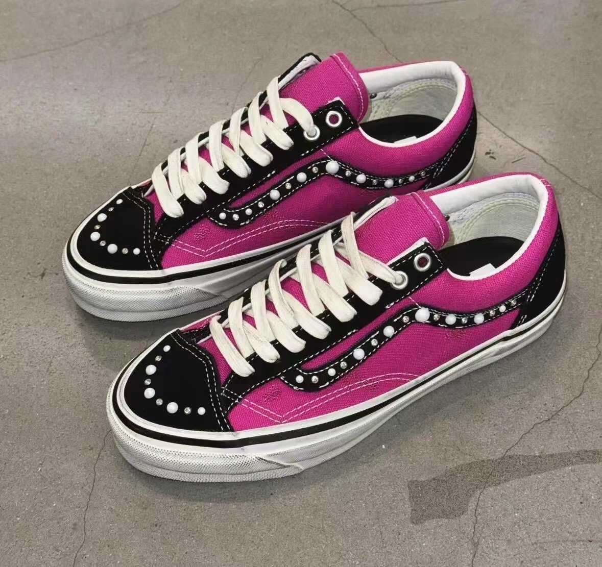 Vans Casual Shoes Old Skool Low-Top — OTW Red