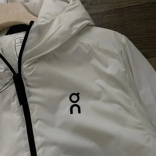 On Jackets Hooded colour-block zip jacket product detail image 9