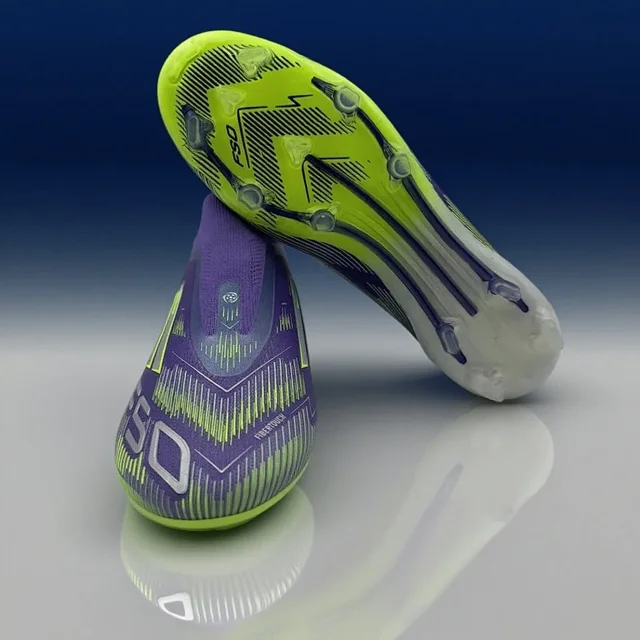 Unbranded Sneakers Laceless football cleats with molded studs product detail image 12