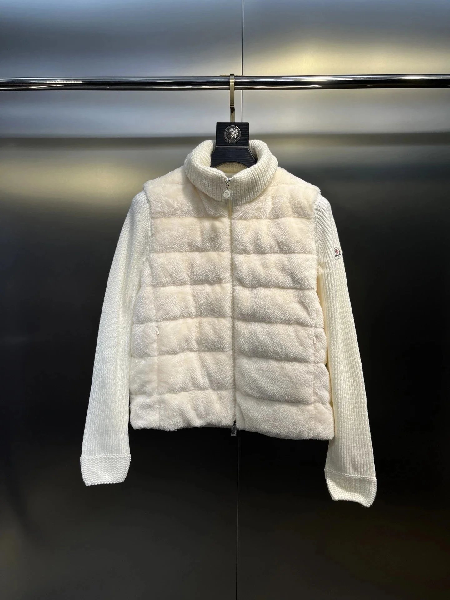 Moncler Down Jackets Quilted knit-sleeve puffer jacket image 6