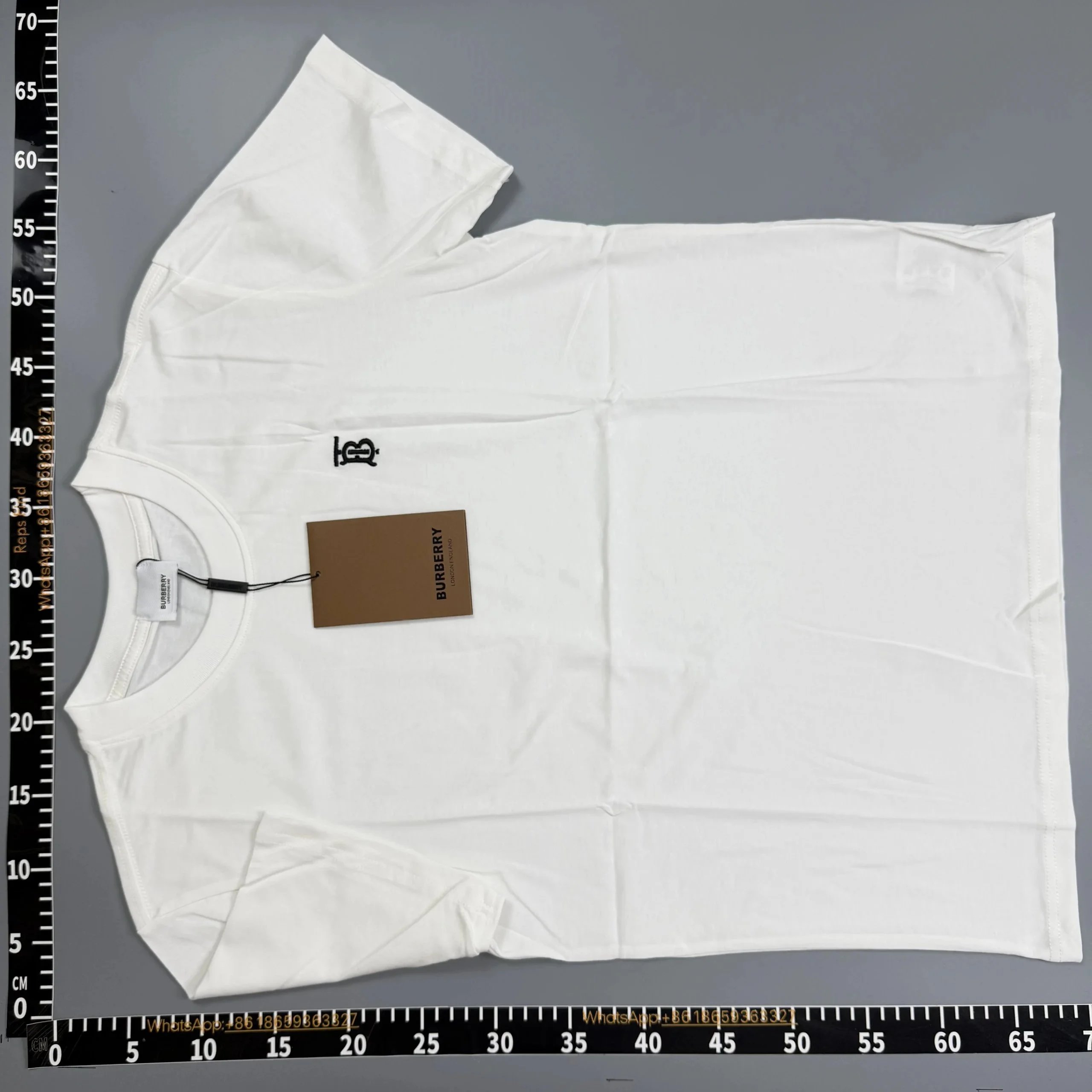 Burberry T-Shirts Short-Sleeve Logo Graphic — 17