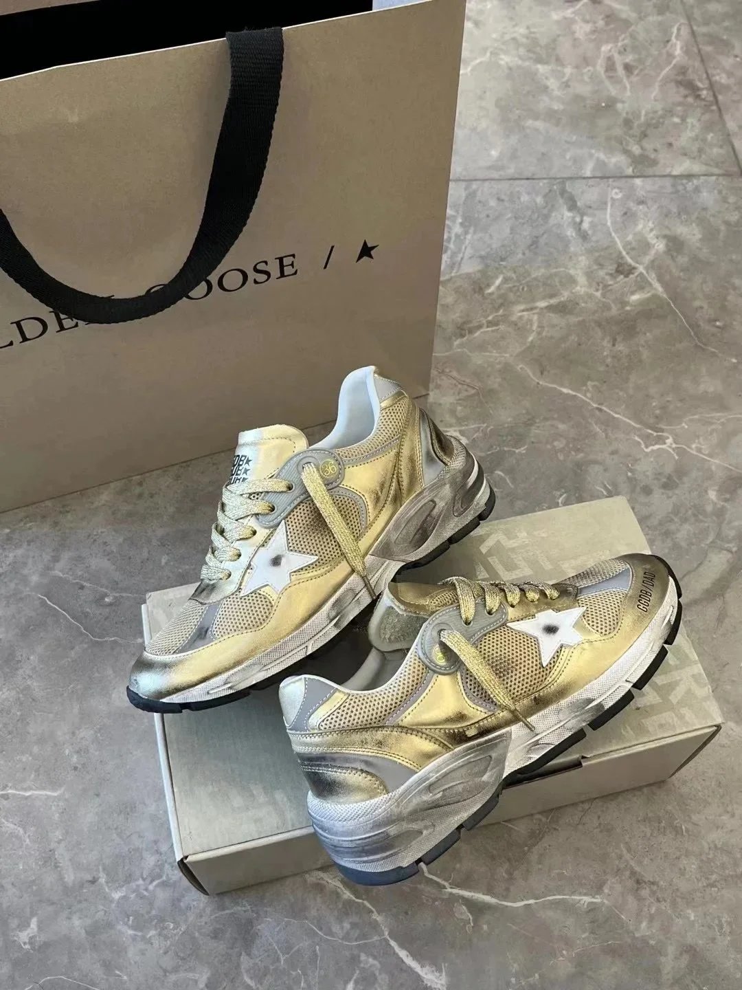 Golden Goose Sneakers Super-Star low-top star — 37