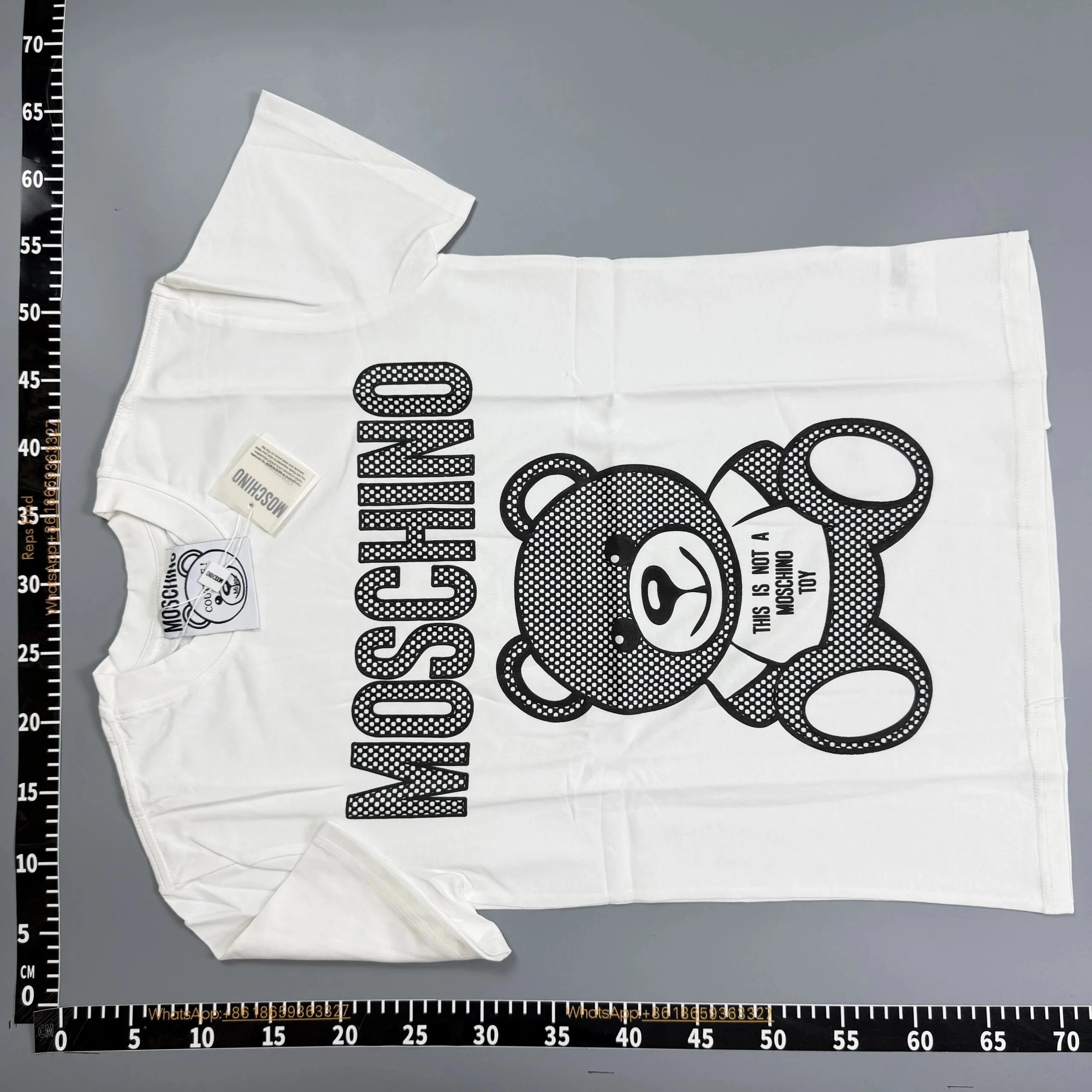 Burberry T-Shirts Short-Sleeve Logo Graphic — 24