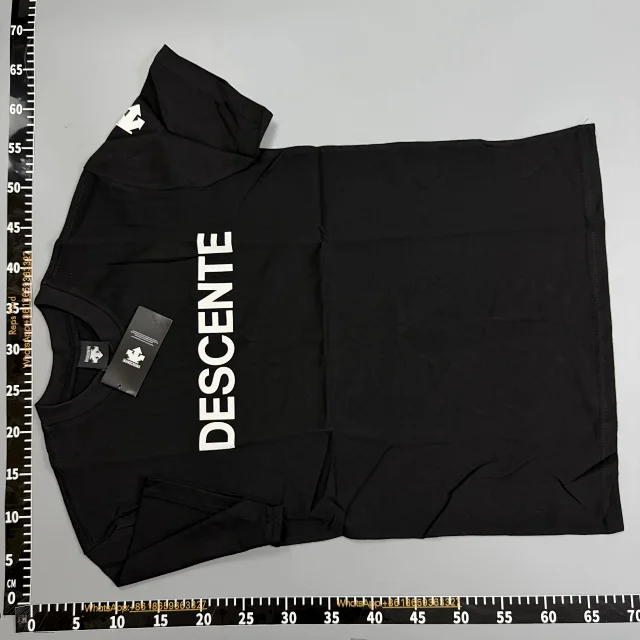 Burberry T-Shirts Short-Sleeve Logo Graphic product detail image 2