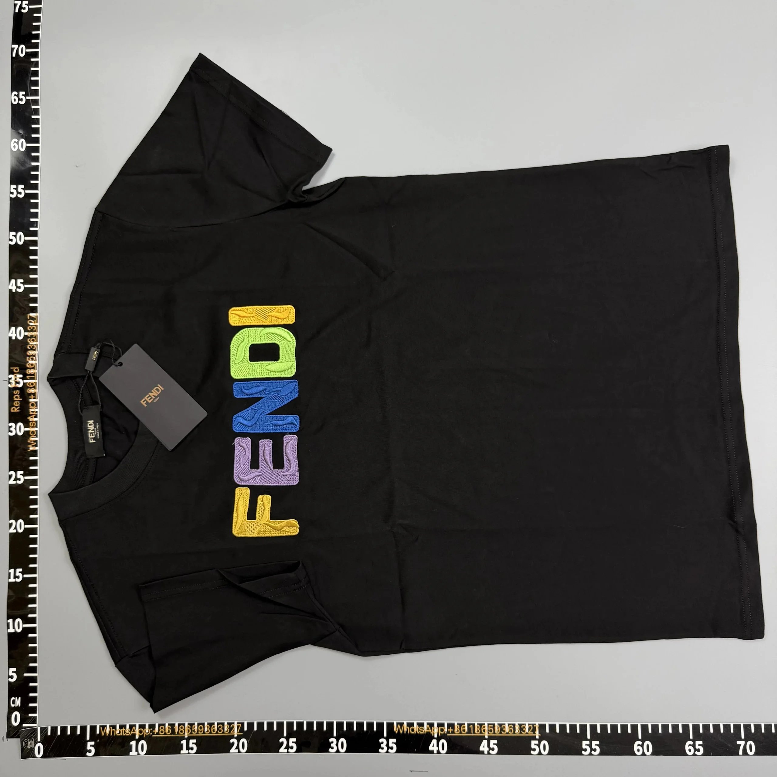 Burberry T-Shirts Short-Sleeve Logo Graphic — 33