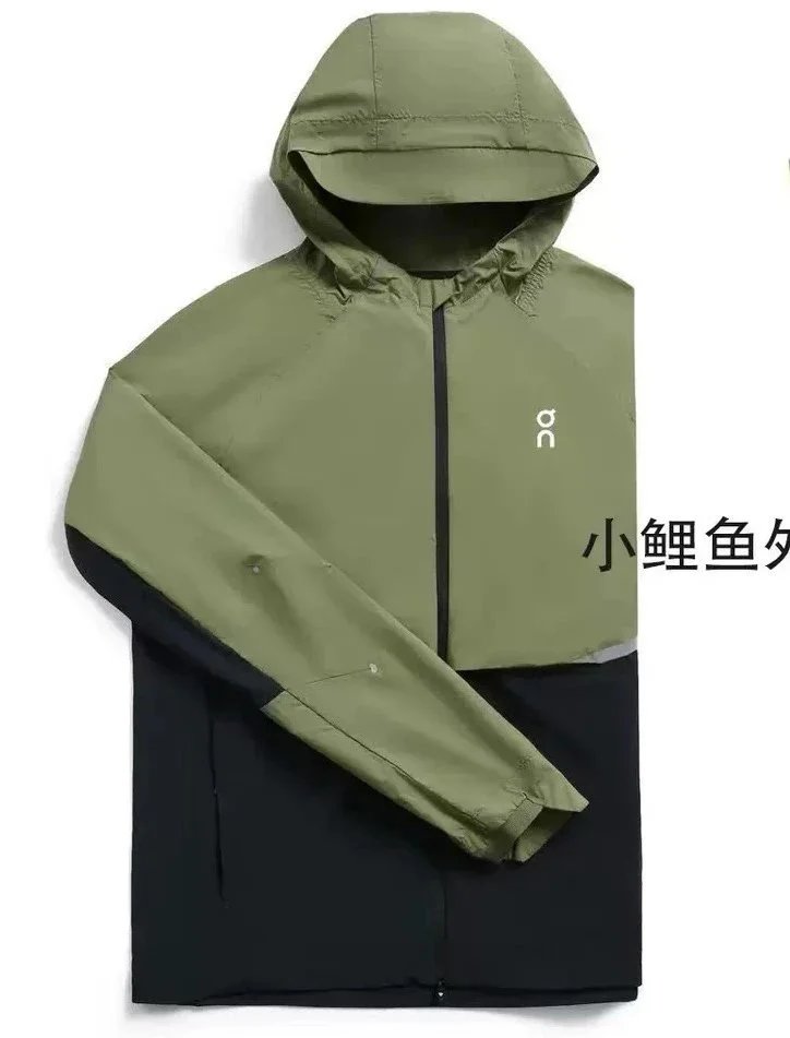 On T-Shirts Short-Sleeve Crew Neck Logo T-Shirt — Taiga green top