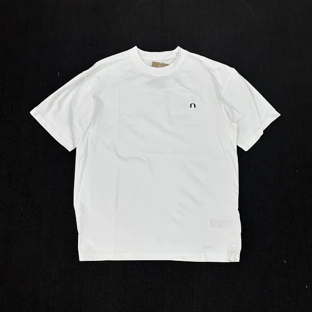 On T-Shirts Short-Sleeve Crew Neck Logo T-Shirt product detail image 2