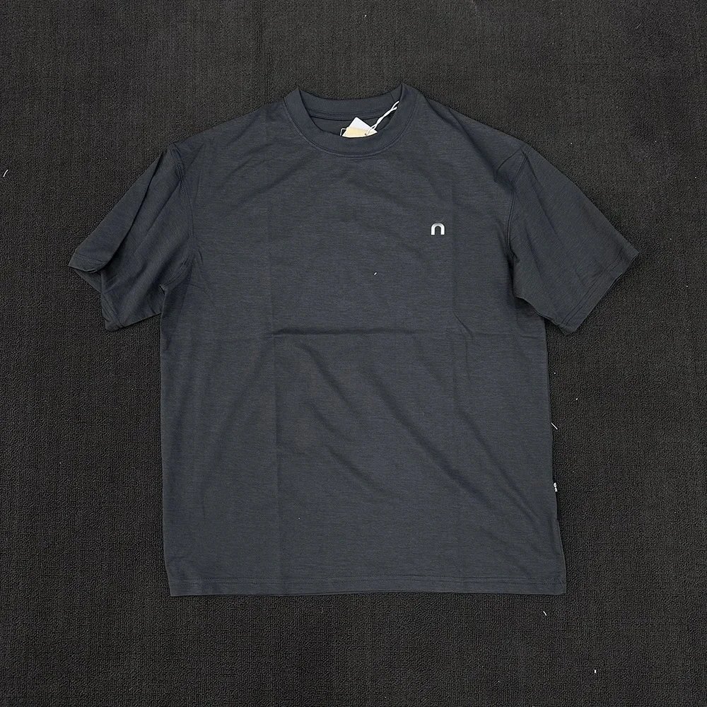 On T-Shirts Short-Sleeve Crew Neck Logo T-Shirt — 07