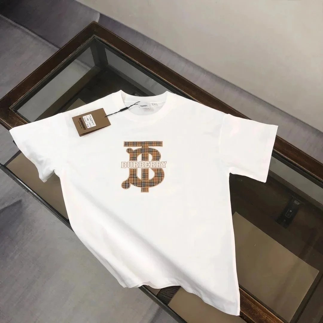 Burberry T-Shirts Short-Sleeve Graphic Logo T-Shirt — 31
