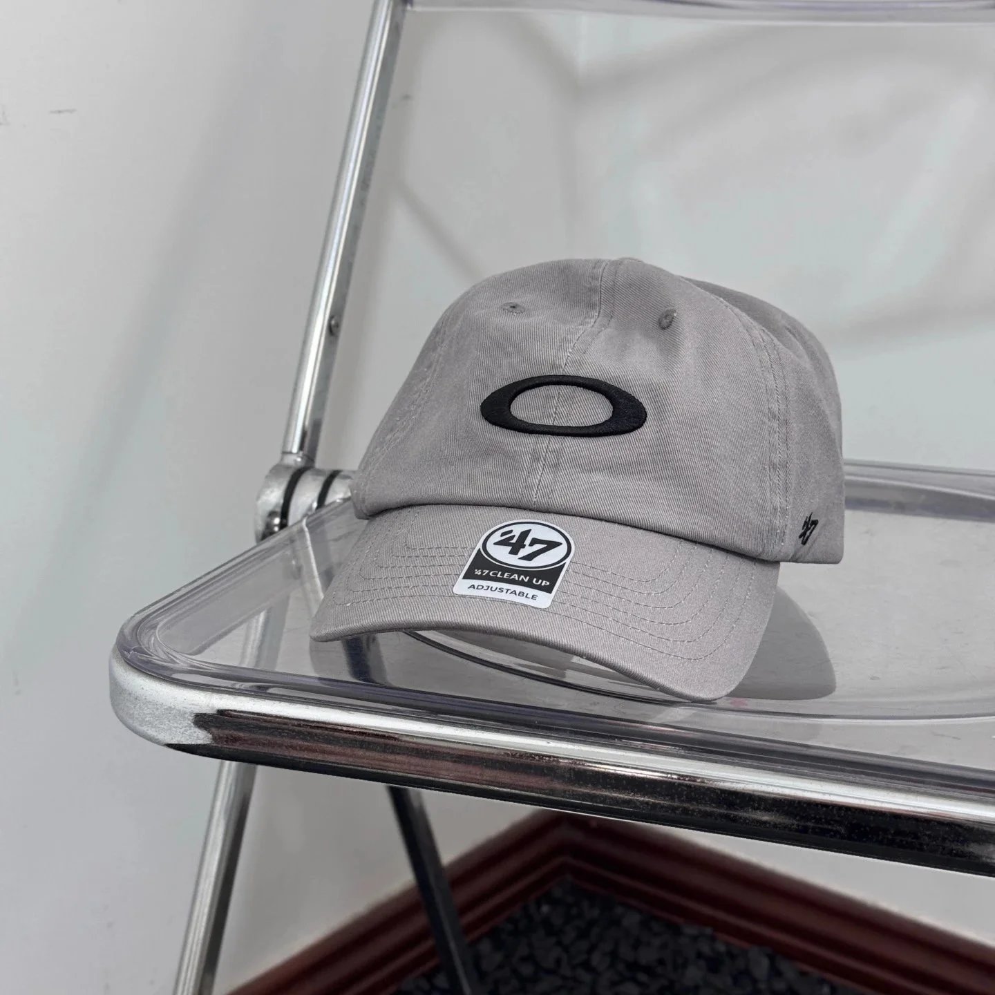 Oakley Hats Fire Knit Hat — light gray black circle