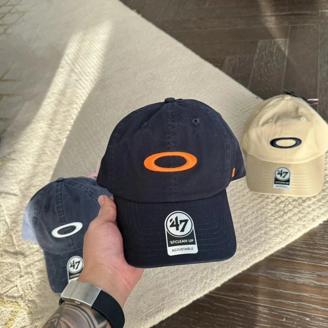 Oakley Hats Fire Knit Hat — navy blue orange circle