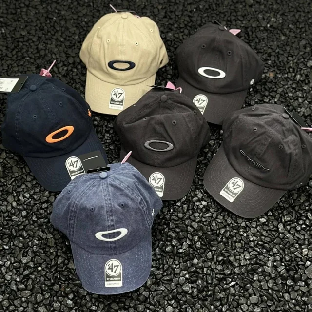 Oakley Hats Fire Knit Hat product detail image 3