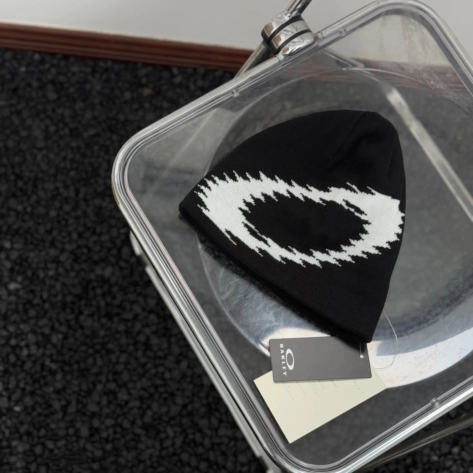 Oakley Hats Fire Knit Hat — Black (serrated Logo)