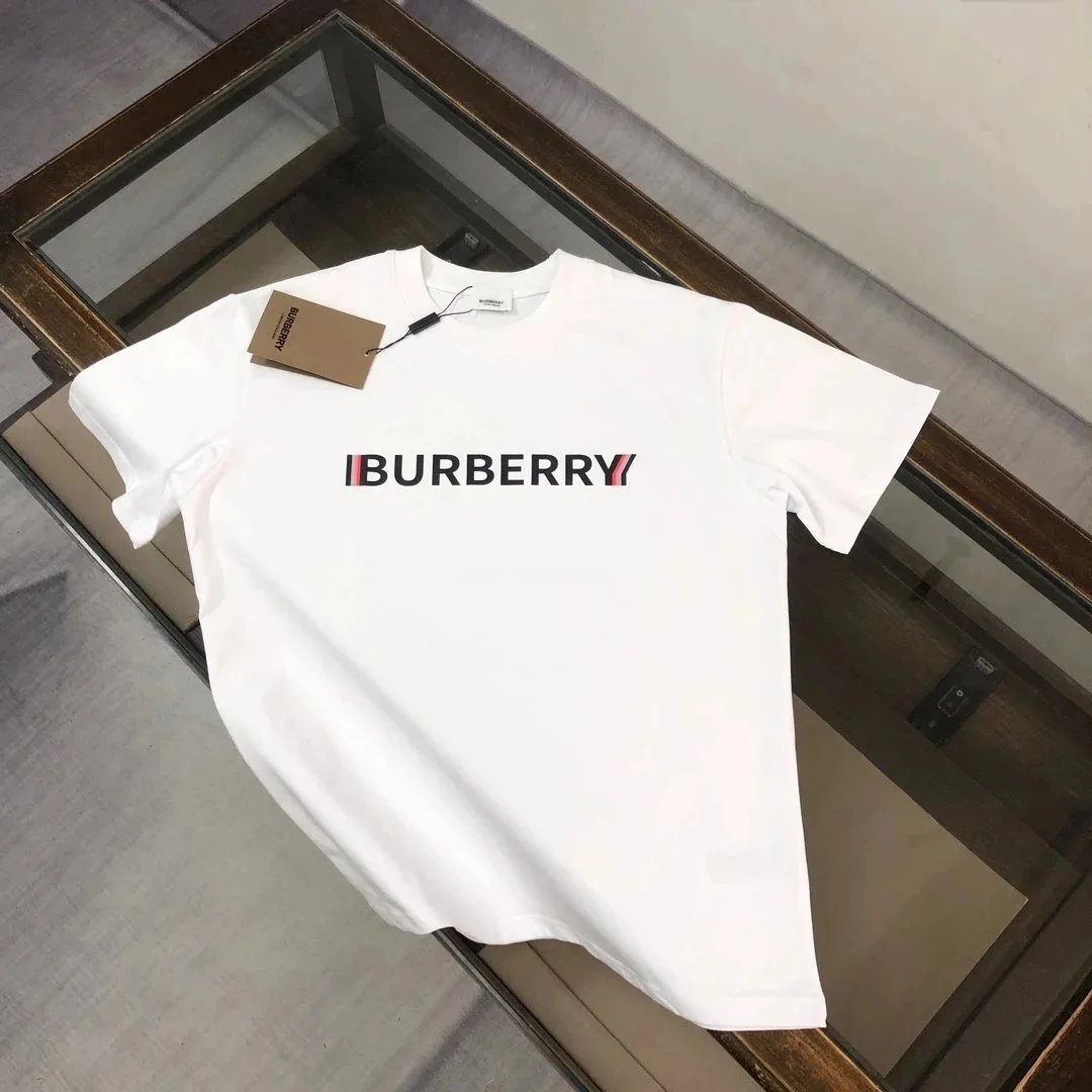 Burberry T-Shirts Short-Sleeve Graphic Logo T-Shirt — 21