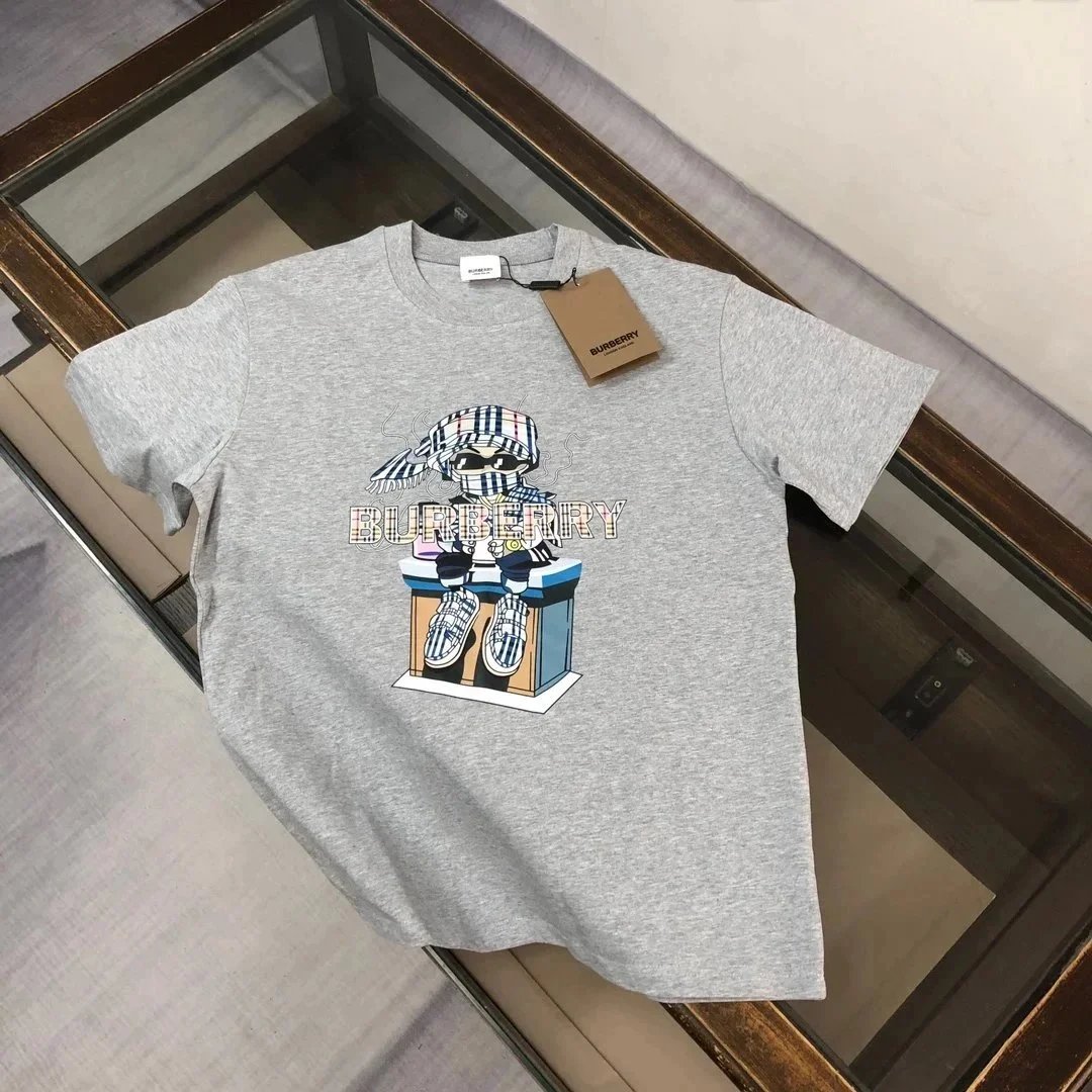 Burberry T-Shirts Short-Sleeve Graphic Logo T-Shirt — 24