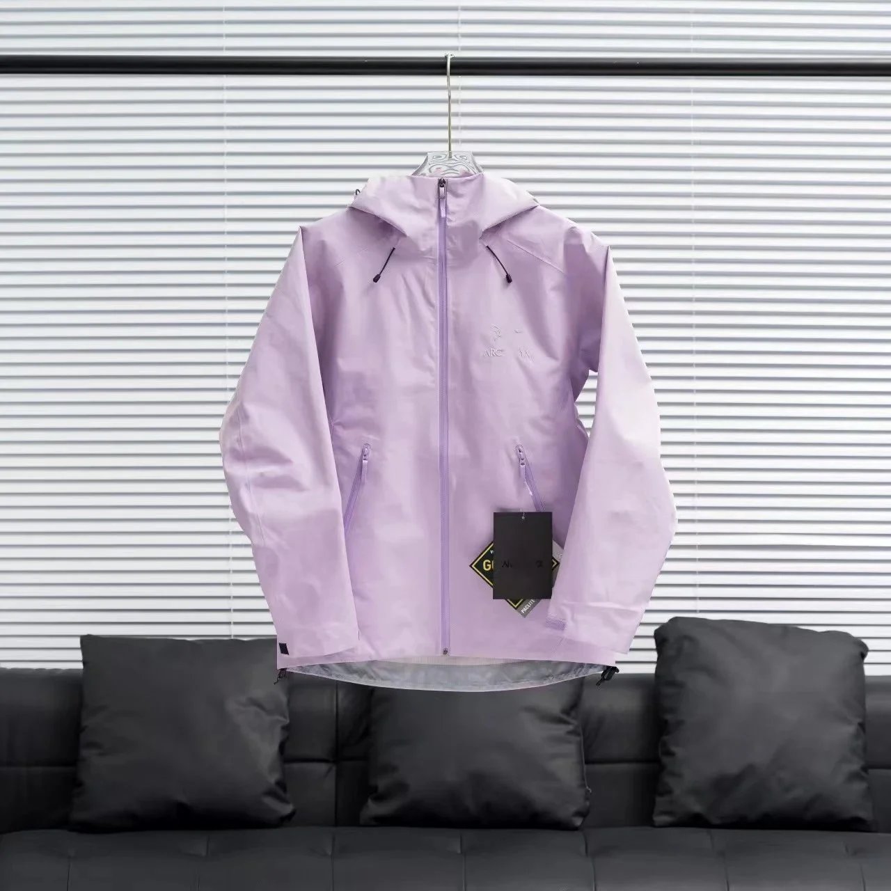 Nike Jackets Hooded color-block windbreaker jacket — ARC-Violet