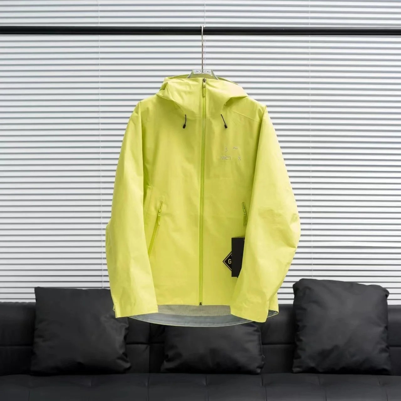 Nike Jackets Hooded color-block windbreaker jacket — ARC-Neon Green