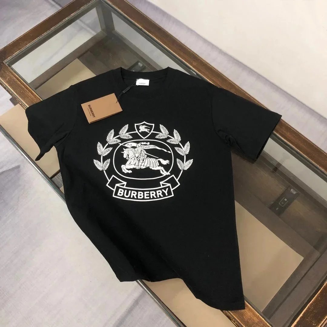 Burberry T-Shirts Short-Sleeve Graphic Logo T-Shirt — 15