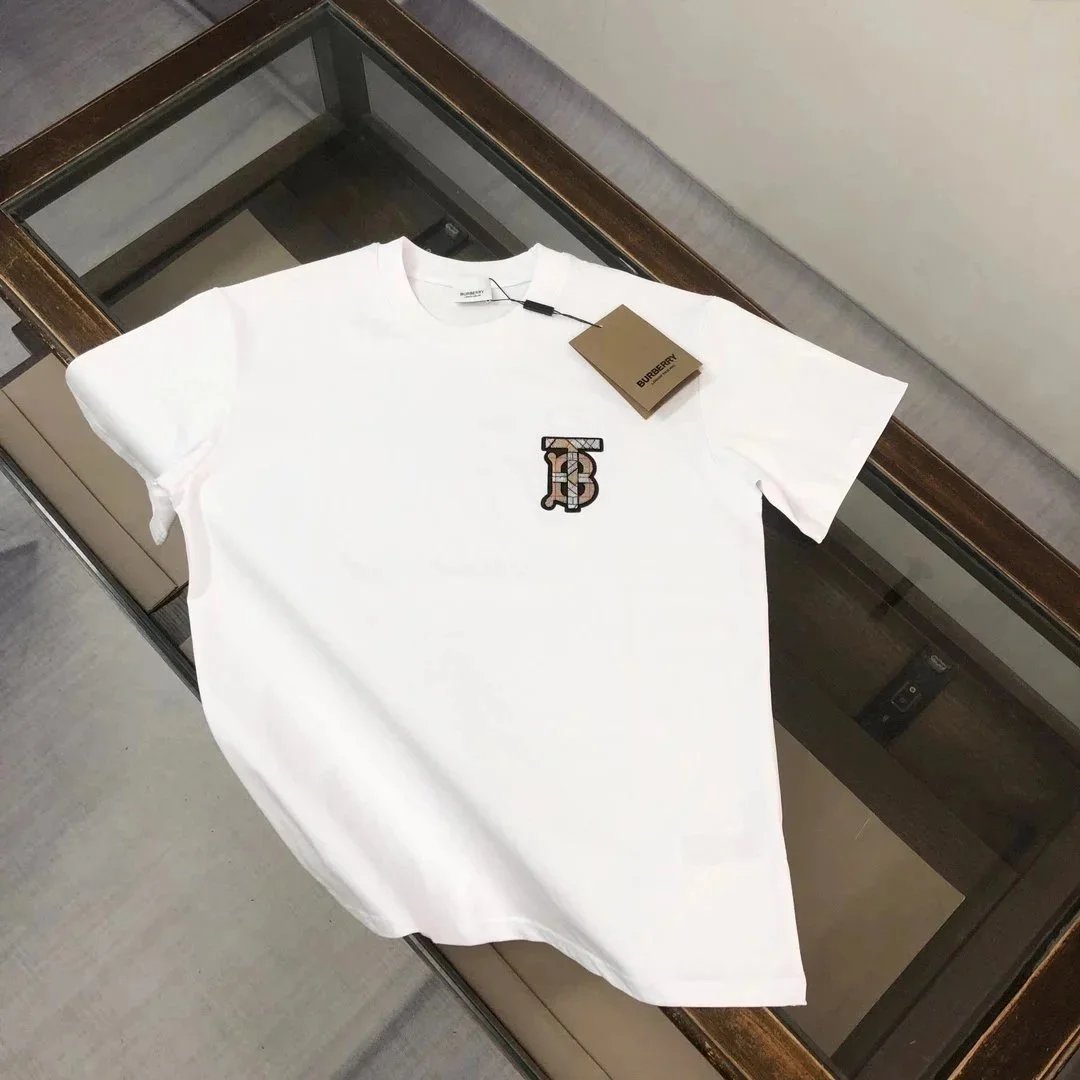 Burberry T-Shirts Short-Sleeve Graphic Logo T-Shirt — 19
