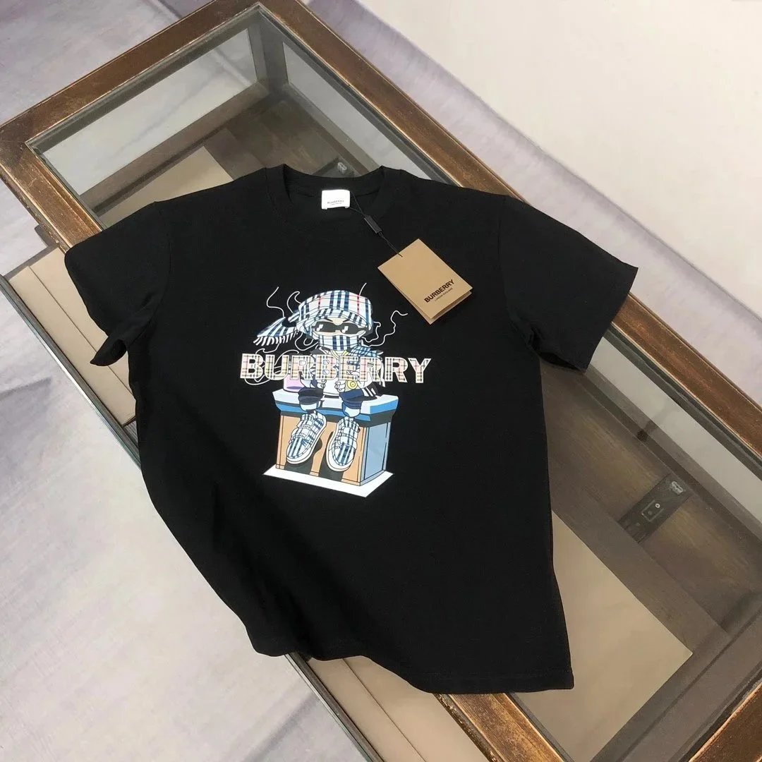 Burberry T-Shirts Short-Sleeve Graphic Logo T-Shirt — 22