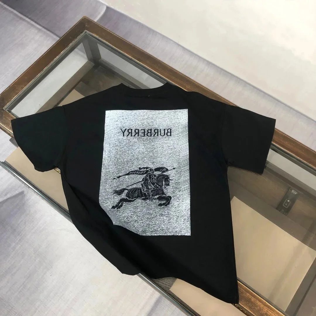 Burberry T-Shirts Short-Sleeve Graphic Logo T-Shirt — 28