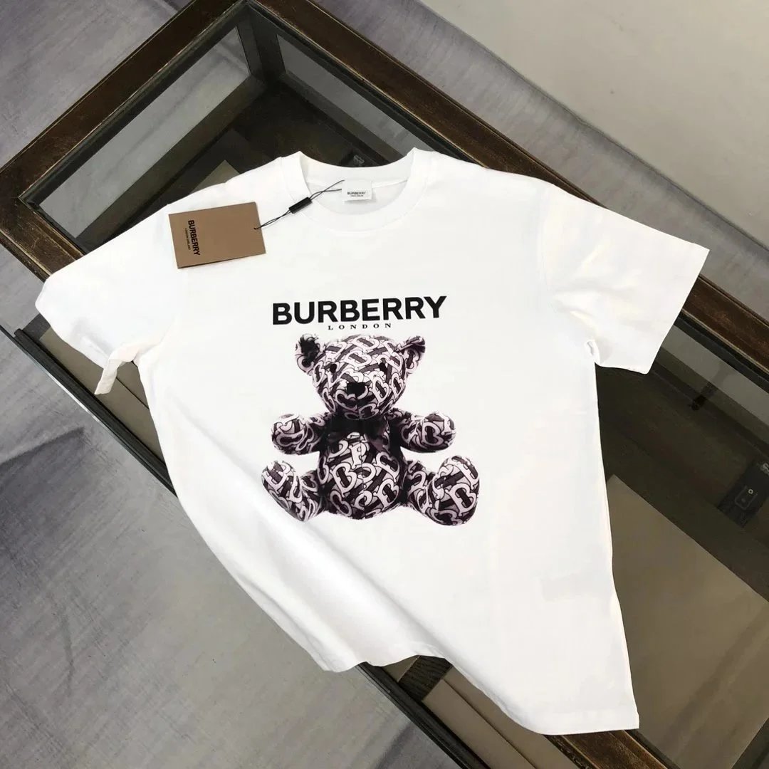 Burberry T-Shirts Short-Sleeve Graphic Logo T-Shirt — 09