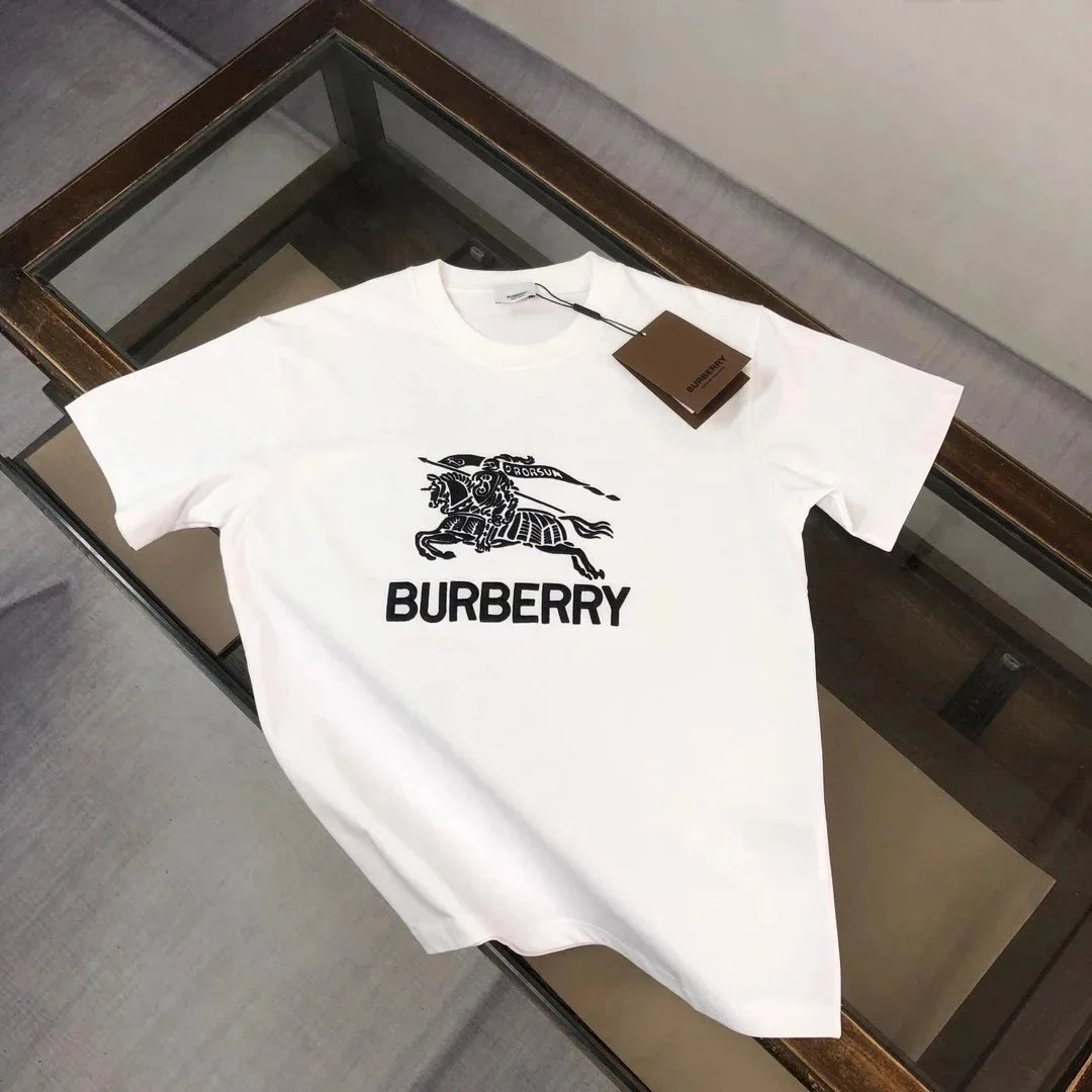 Burberry T-Shirts Short-Sleeve Graphic Logo T-Shirt — 16