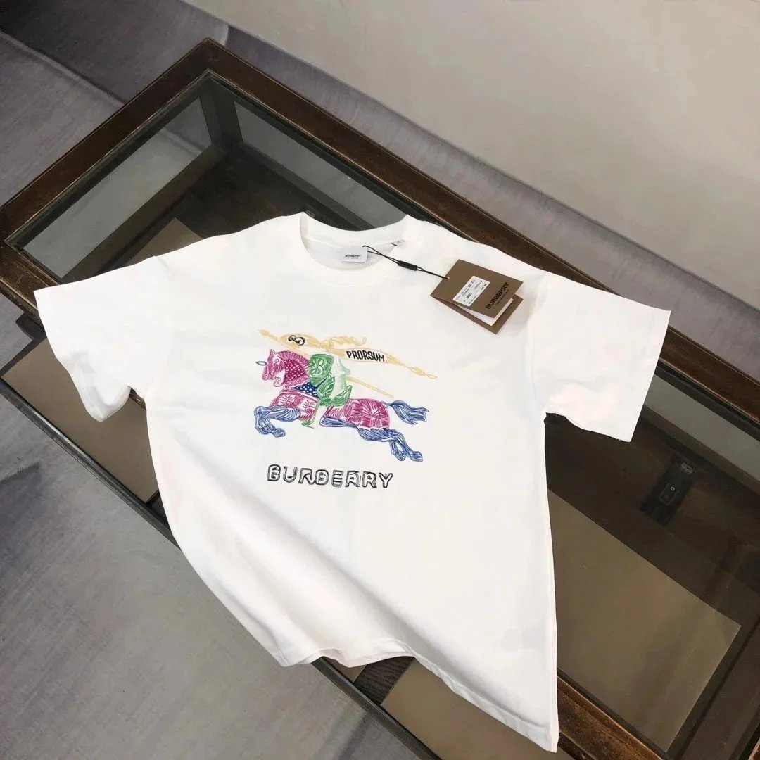 Burberry T-Shirts Short-Sleeve Graphic Logo T-Shirt — 33
