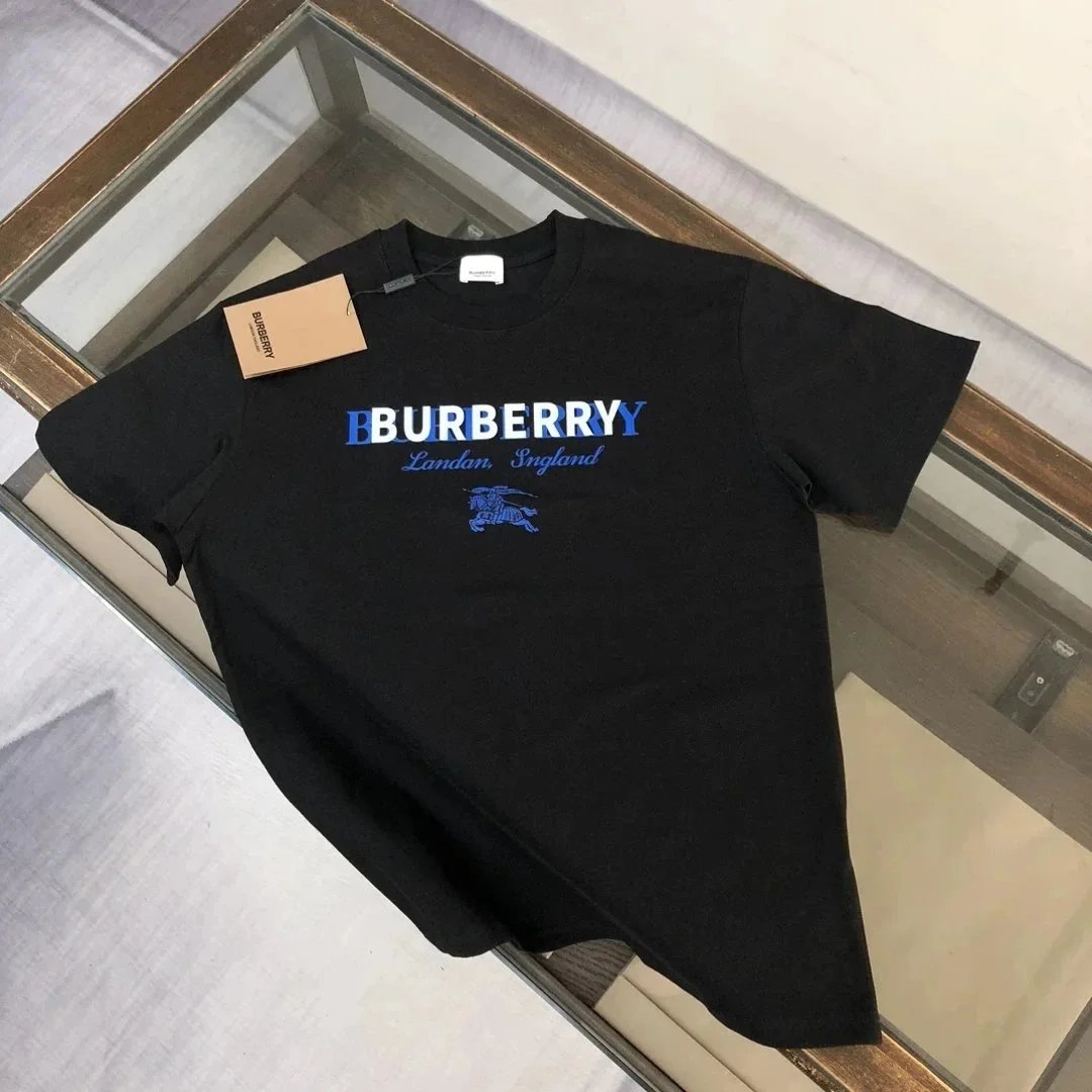 Burberry T-Shirts Short-Sleeve Graphic Logo T-Shirt — 12