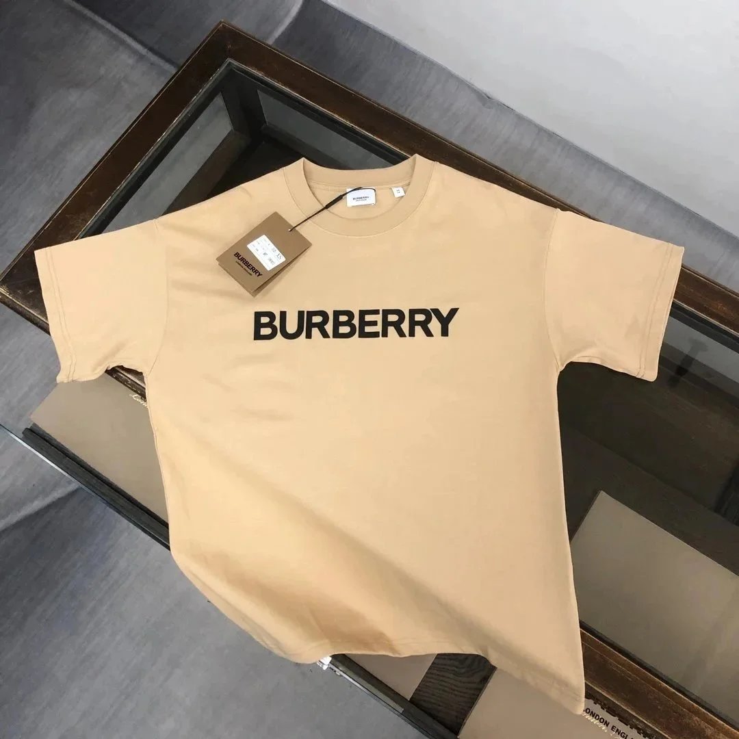 Burberry T-Shirts Short-Sleeve Graphic Logo T-Shirt — 36