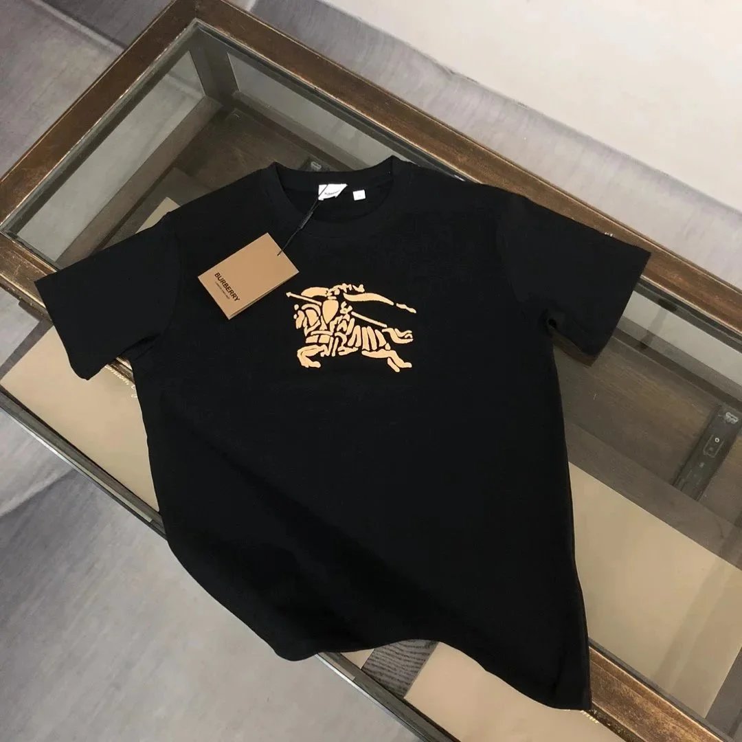 Burberry T-Shirts Short-Sleeve Graphic Logo T-Shirt — 02