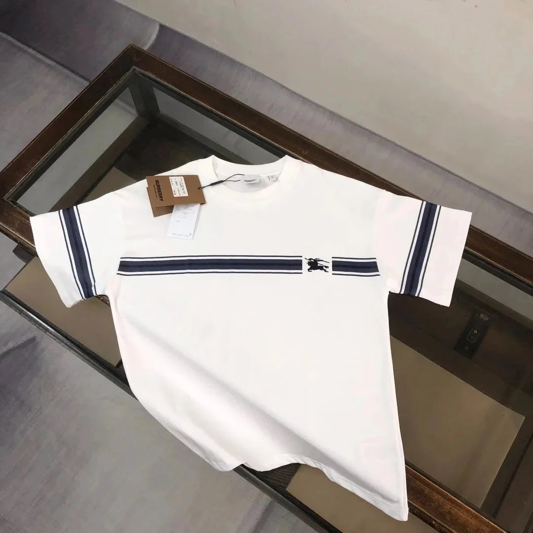 Burberry T-Shirts Short-Sleeve Graphic Logo T-Shirt — 25