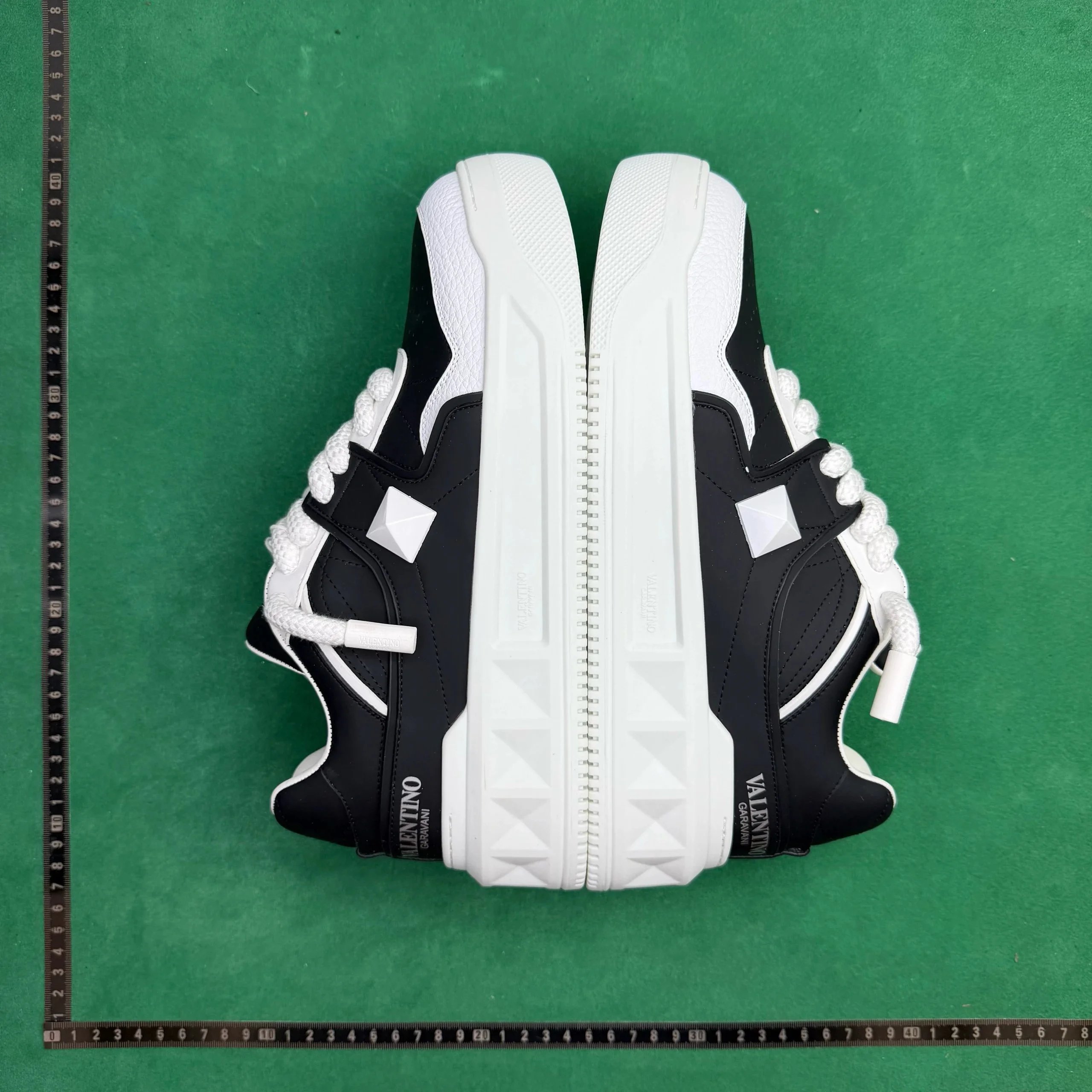 Valentino Garavani Sneakers Lace-Up Studded Low-Top — No. 6 black and white