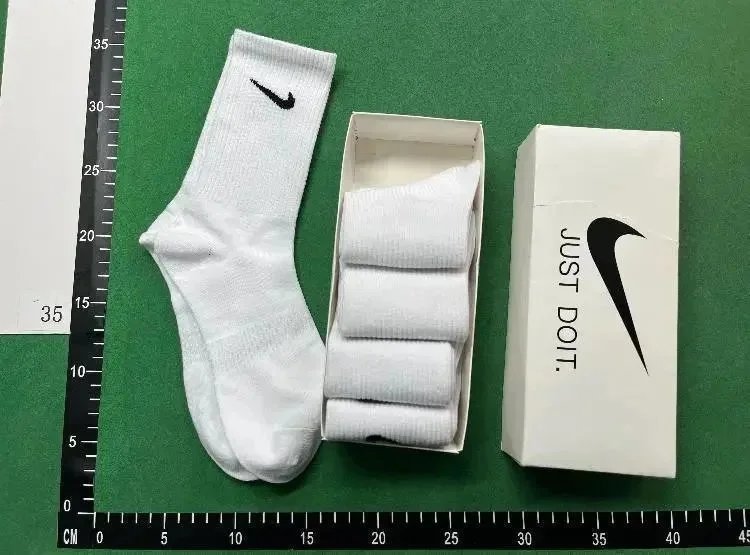 Nike Socks Mid-calf image 2