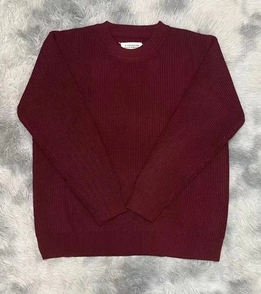 Maison Margiela Graphic crewneck sweatshirts and rib-knit sweaters image 11
