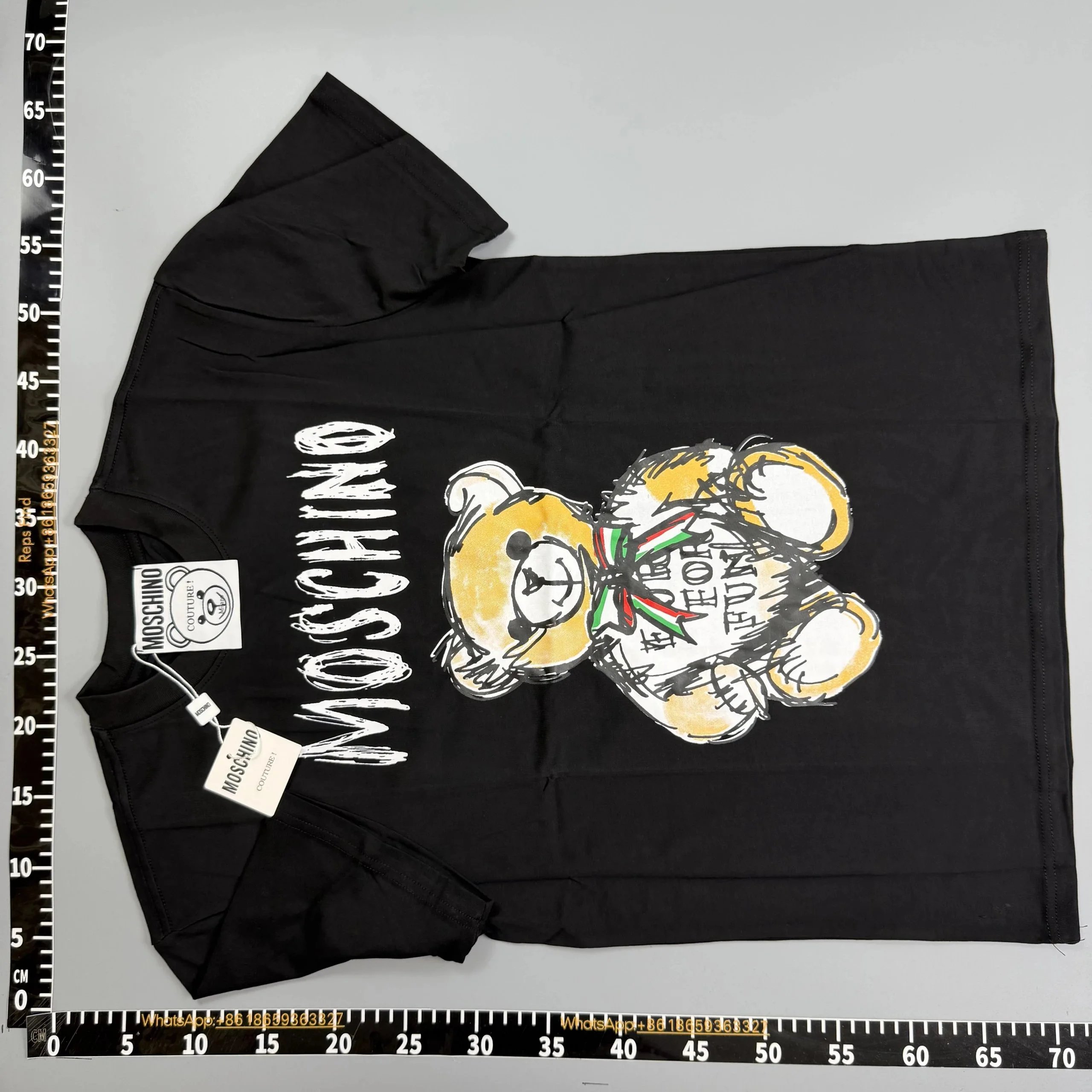 Burberry T-Shirts Short-Sleeve Logo Graphic — 25