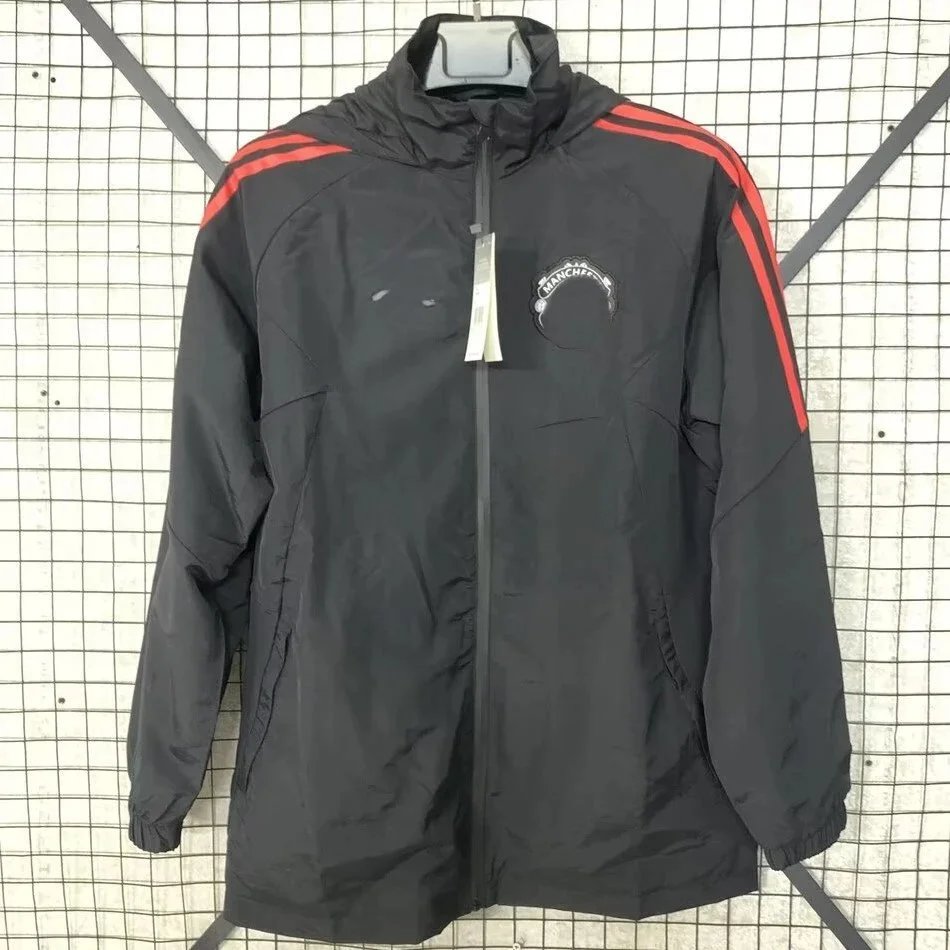 Unbranded Jackets Football crest zip-up windbreaker jacket — Manchester United Black Hooded